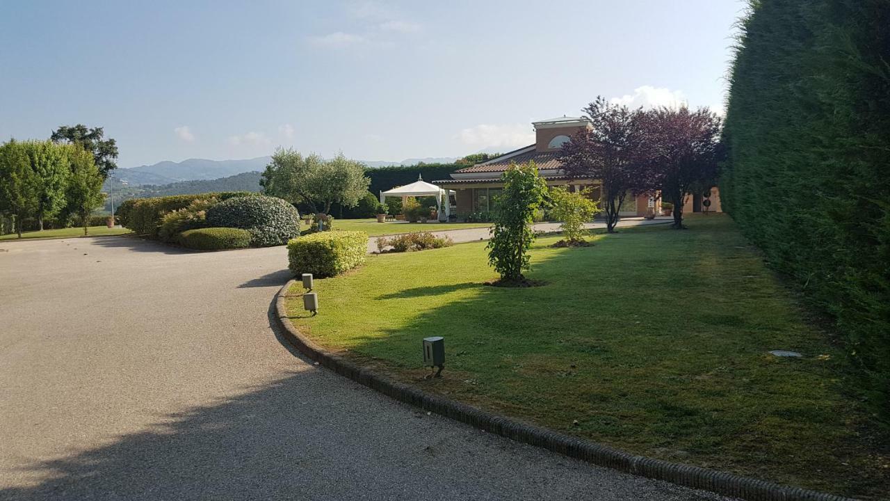 La Villa Nel Bosco 卢卡 外观 照片